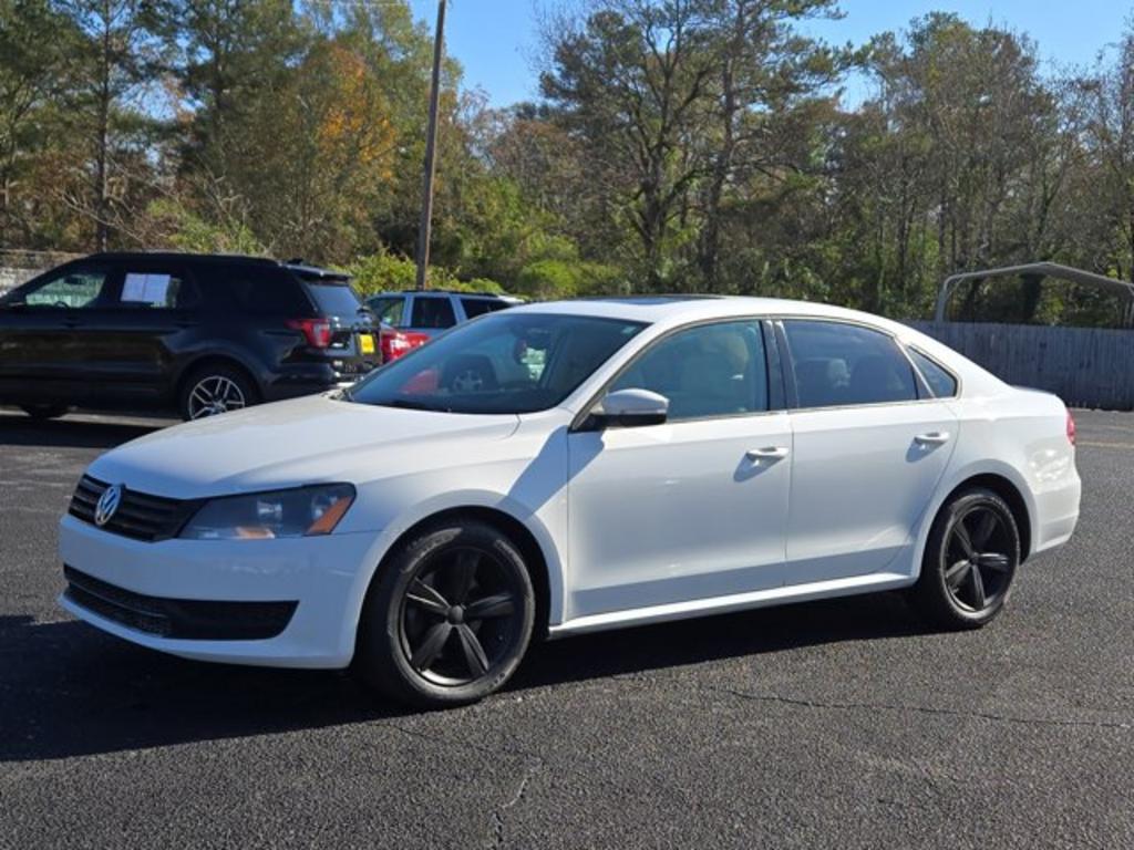 2013 Volkswagen Passat SE