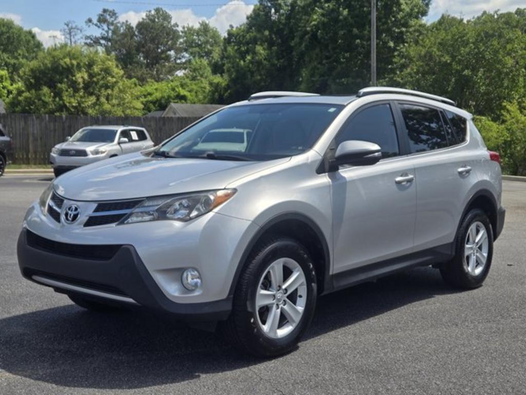 2013 Toyota RAV4 XLE's photo