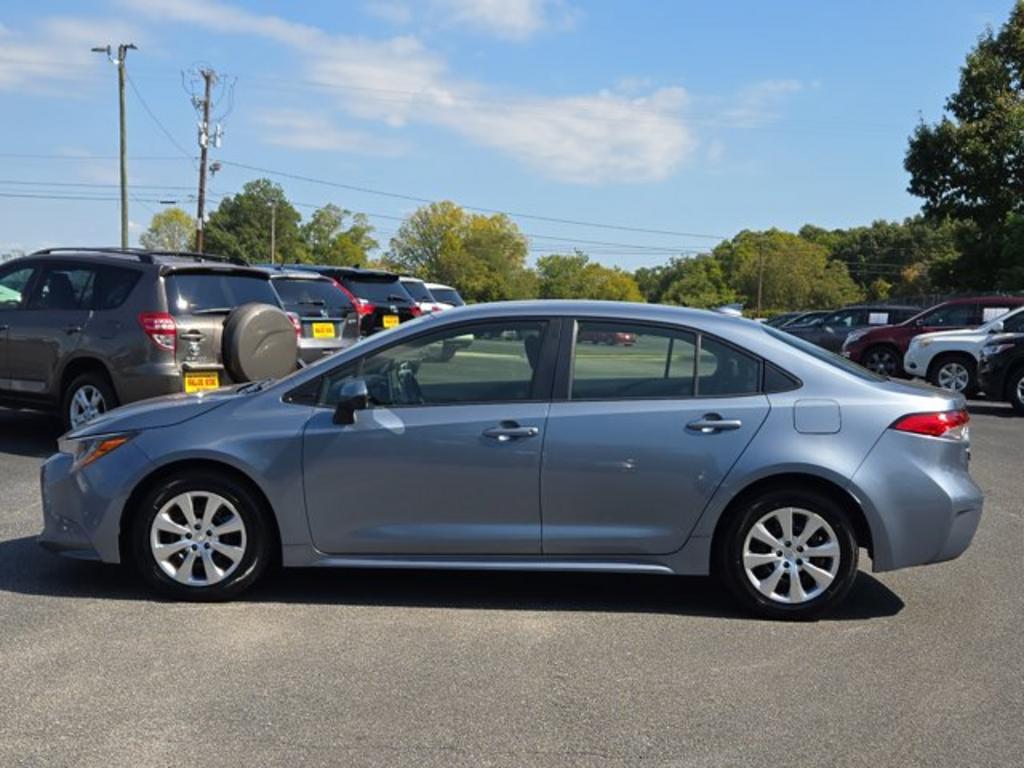 2021 Toyota Corolla LE - Photo 10