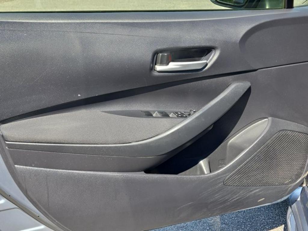 2021 Toyota Corolla LE - Photo 11