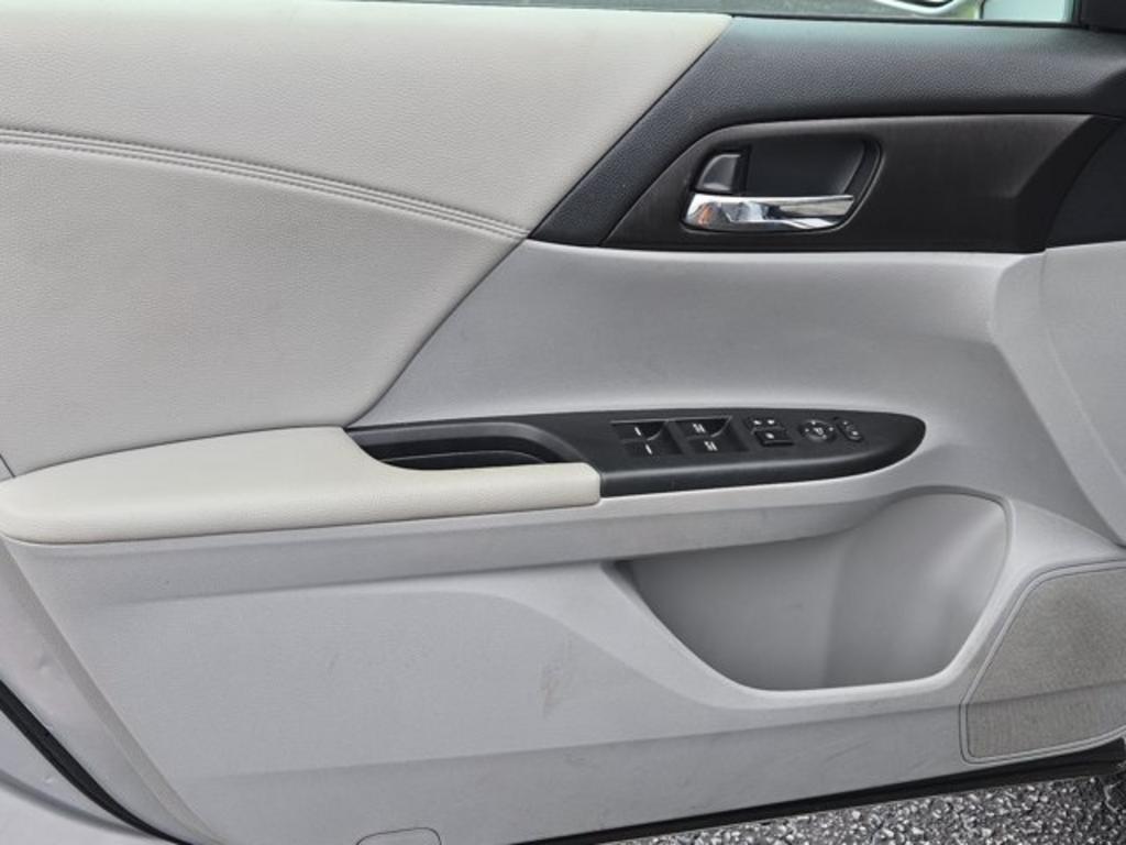 2013 Honda Accord EX - Photo 11