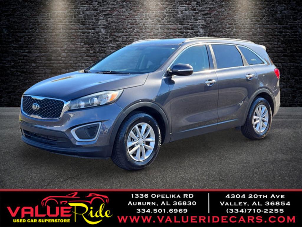 2017 Kia Sorento LX's photo