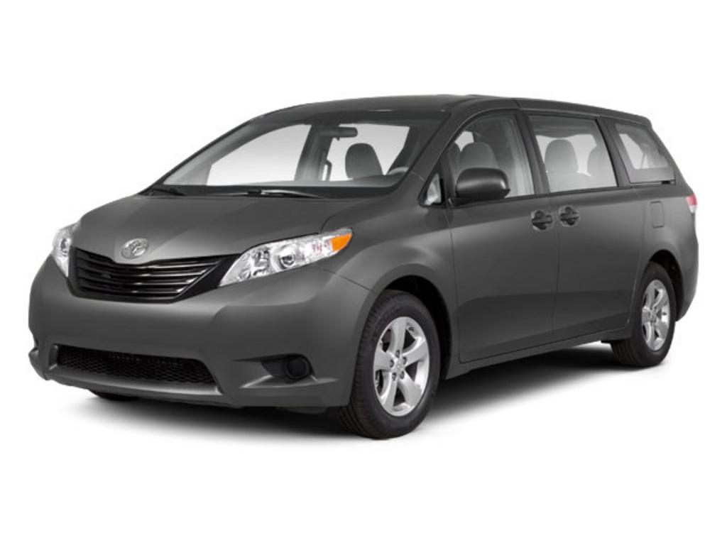 2013 Toyota Sienna Limited V6 7-Passenger's photo