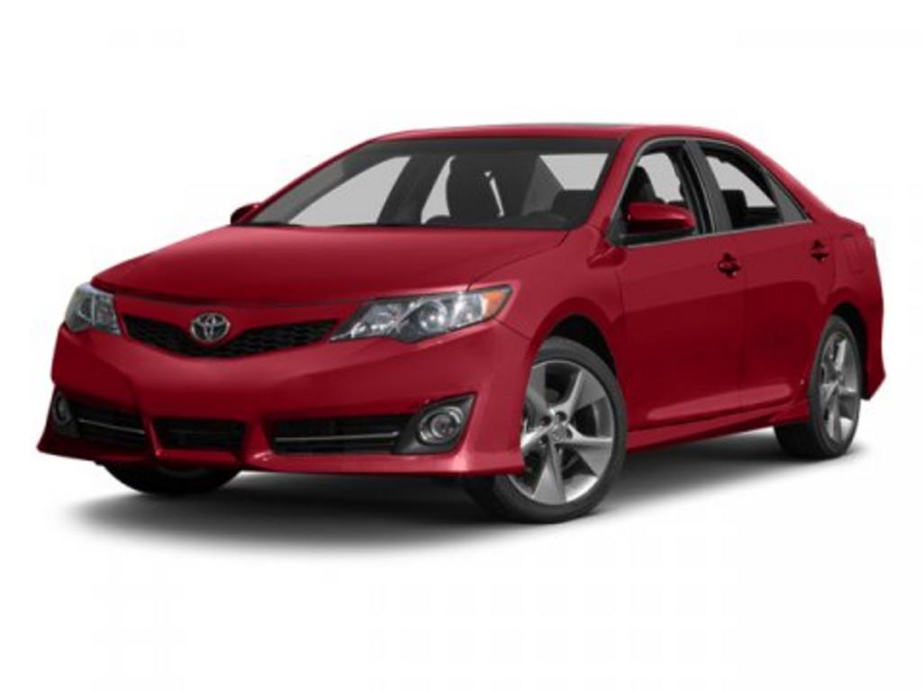2013 Toyota Camry LE's photo