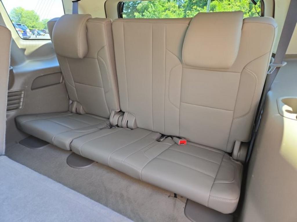 2018 Chevrolet Tahoe LT - Photo 15