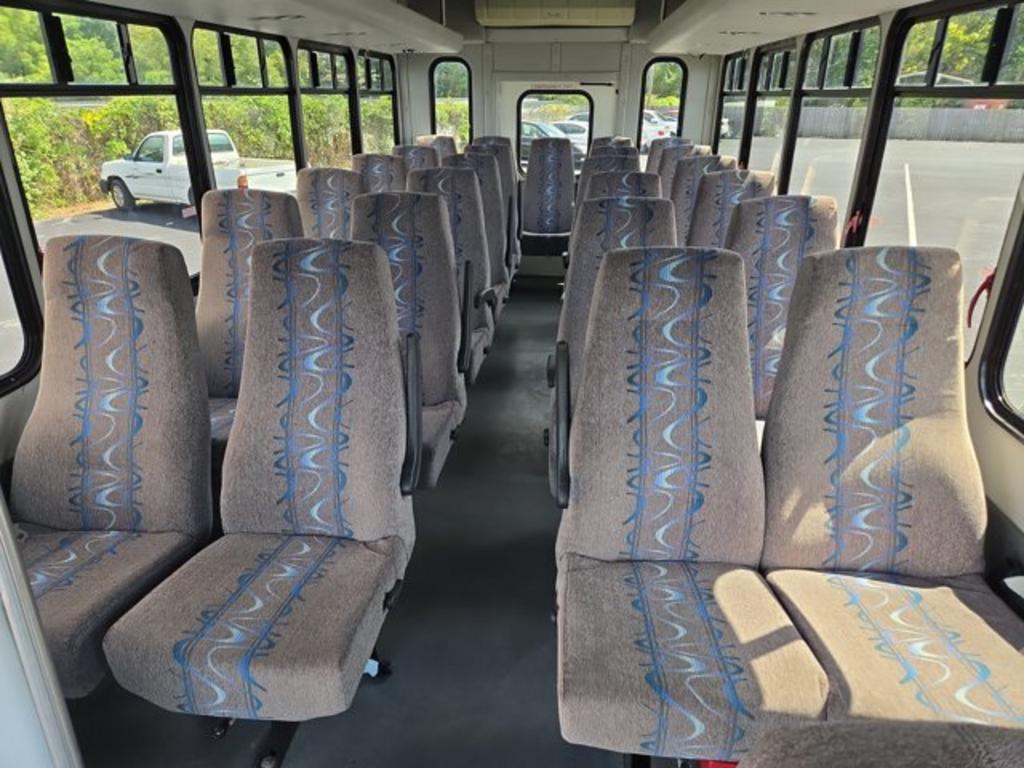 2010 Ford Econoline - Photo 14